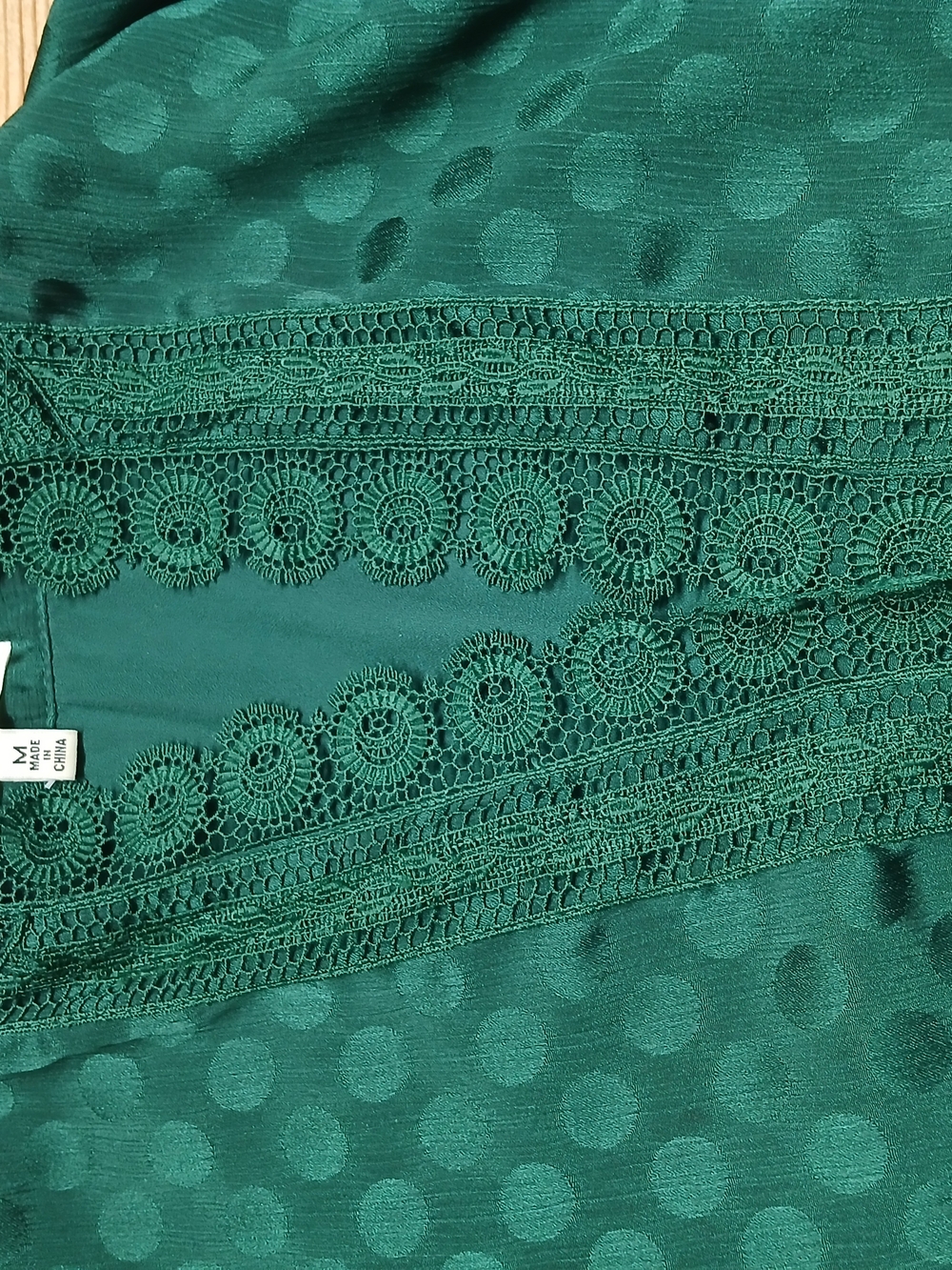 Max Studio Emerald Green Textured Maxi Dress with Lace Trim - Picture 8 of 9